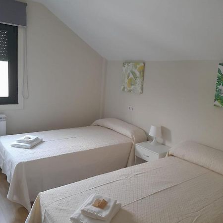 Sleeping Portomarin 2 Hotel Bagian luar foto